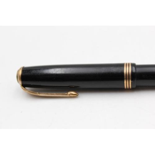 125 - Vintage PARKER Vaccumatic Black FOUNTAIN PEN w/ 14ct Gold Nib WRITING Boxed