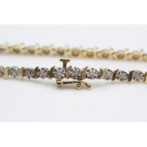 20 - 9ct gold vintage diamond stylised tennis bracelet (5.7g)