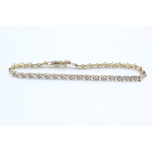 20 - 9ct gold vintage diamond stylised tennis bracelet (5.7g)