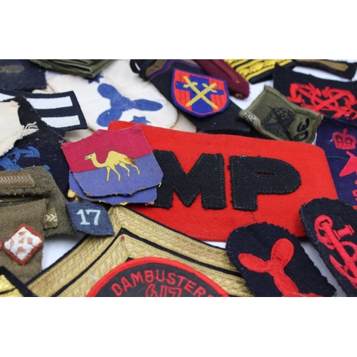 250 - Job Lot of Assorted Vintage Cloth MILITARY Badges Inc WW2 Etc