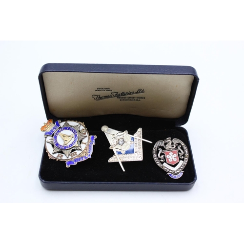 264 - 3 x Vintage .925 STERLING SILVER & Enamel Masonic Badges Inc 1788, 1938 Etc 34g
