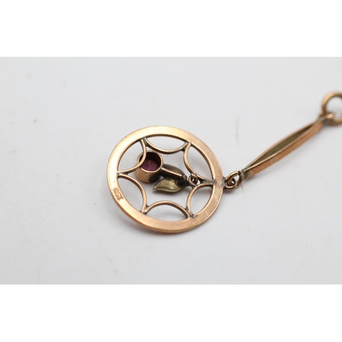 23 - 9ct gold antique garnet & seed pearl lavalier pendant (1.3g)