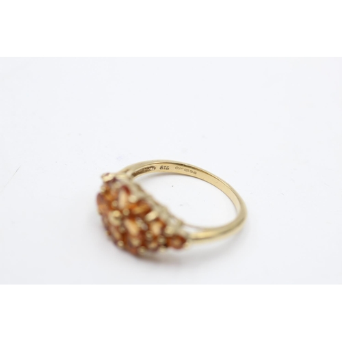 30 - 9ct gold garnet cluster dress ring (3.1g) Size O