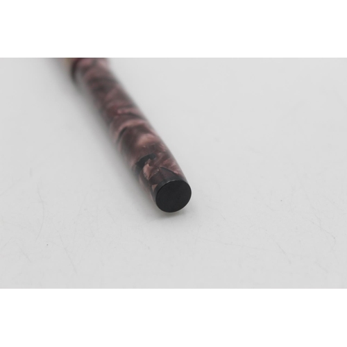 58 - Vintage CONWAY STEWART 388 Burgundy FOUNTAIN PEN w/ 14ct Gold Nib WRITING