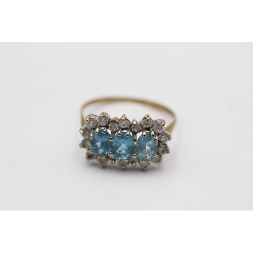 9 - 9ct gold vintage topaz & clear gemstone three stone halo dress ring (2.1g) Size O