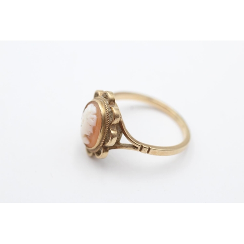 2 - 9ct gold shell cameo ring (2.5g) Size O