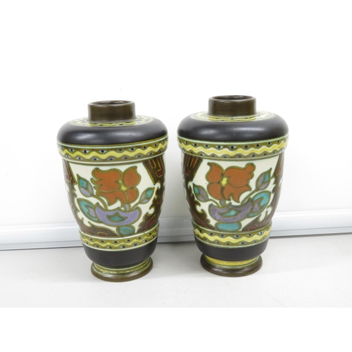 223 - Pair of Rembrandt Pottery Holland vases 7