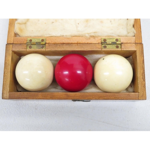 240 - Wooden boxed set of full sized ivory  billiard balls - each ball weighs 142g in excellent condition