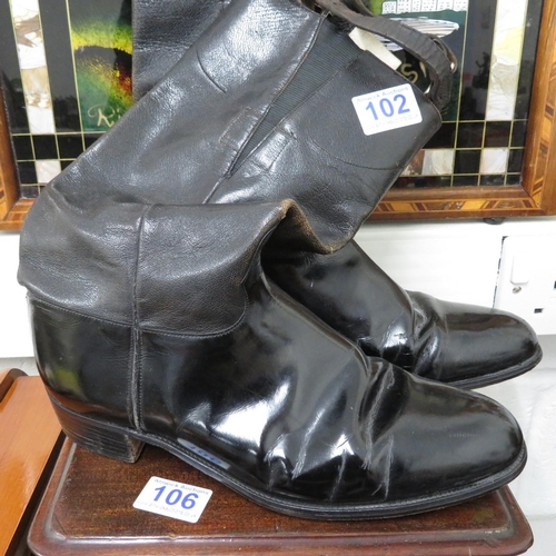 102 - Set of Military riding boots size 9 marked 'Trickers' with spur locked in back of heel - also comes ... 