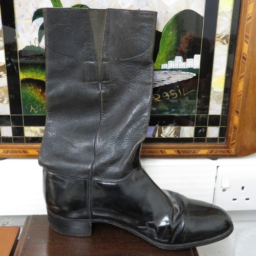 102 - Set of Military riding boots size 9 marked 'Trickers' with spur locked in back of heel - also comes ... 