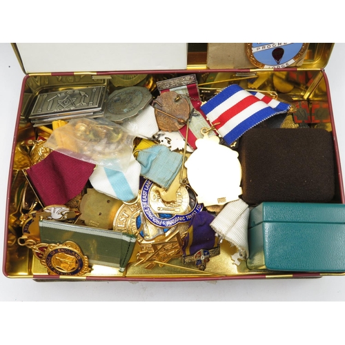 115 - Box of Masonic medals