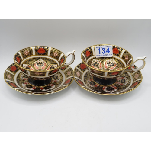 134 - 2x Royal Crown Derby 1128 tea cups and saucers