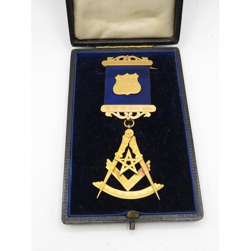 285 - 9ct gold Masonic medal presented to Brother John Galbraith by the members of lodge No 173 December 1... 