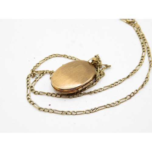 293 - 9ct gold locket and chain 5.6g 20