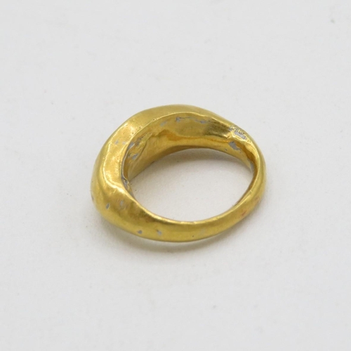 6 - Roman gold ring child's size with engraved Intaglio probably garnet 1.7g