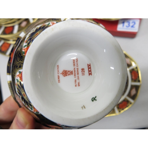 134 - 2x Royal Crown Derby 1128 tea cups and saucers