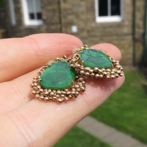 292 - Beautifully made set of HM 14ct gold and green jade earrings 7.9g