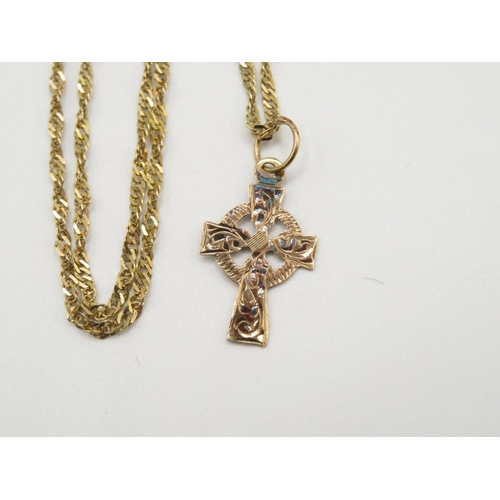 111 - 9ct gold chain and Celtic cross pendant