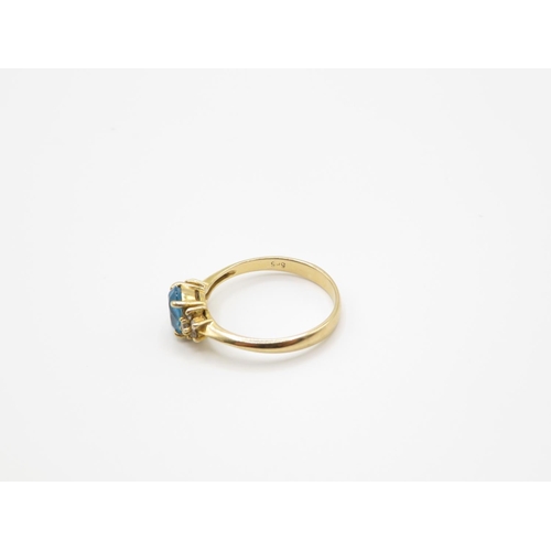 113 - 14ct gold and blue stone ring size N  2.3g