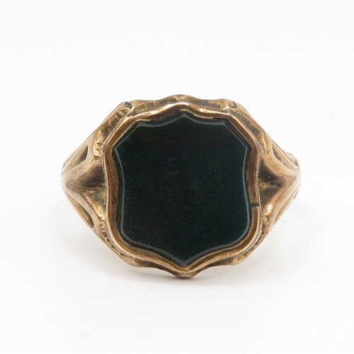119 - 9ct and bloodstone signet ring size S  2.3g