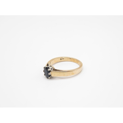 124 - 9ct gold sapphire ring size P  3.7g