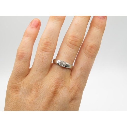 138 - 9ct gold and diamond ring size P  2.5g