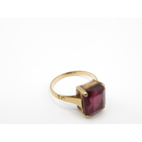 153 - 9ct gold ring size I  1.8g