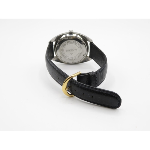 216 - Gent's Seiko 6602 - 8040 vintage stainless steel 17 jewels working with Seiko box