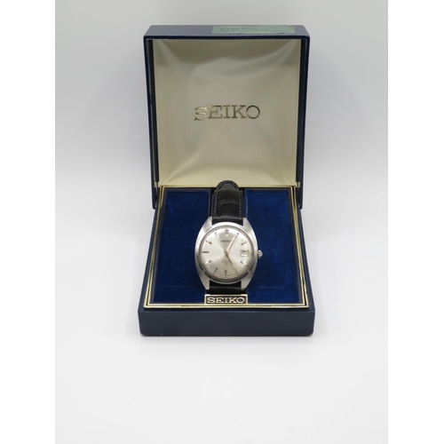 216 - Gent's Seiko 6602 - 8040 vintage stainless steel 17 jewels working with Seiko box