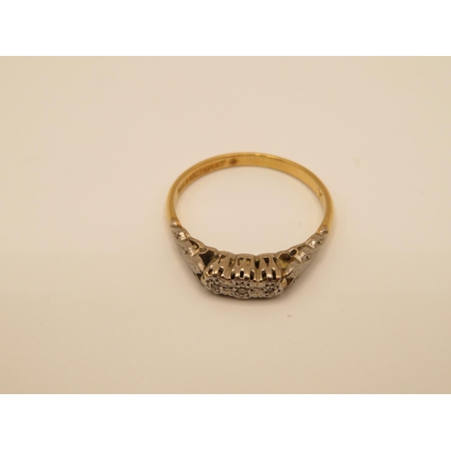 67 - 18ct and platinum diamond ring size O 2.4g