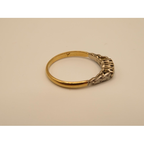 67 - 18ct and platinum diamond ring size O 2.4g