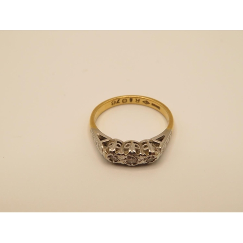 70 - 18ct gold and diamond ring size I  2.5g