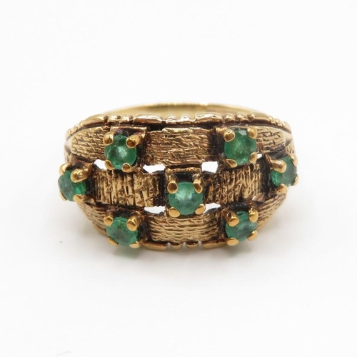 79 - 9ct gold and emerald ring size L 2.9g