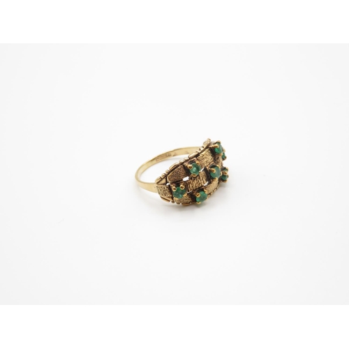 79 - 9ct gold and emerald ring size L 2.9g