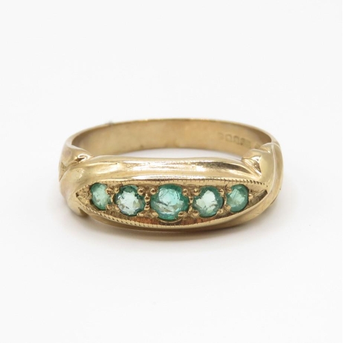 86 - 9ct gold and emerald antique ring  size O  3g