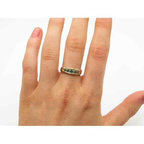 86 - 9ct gold and emerald antique ring  size O  3g