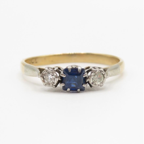 88 - 9ct gold sapphire and diamond ring size O  2g