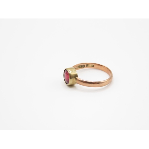 95 - 9ct gold and garnet ring size M  2.2g