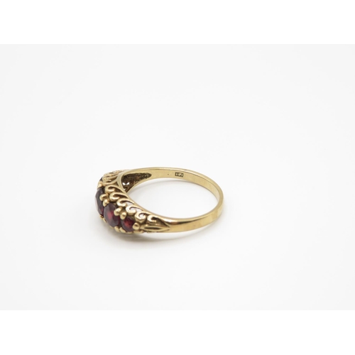 99 - 9ct gold antique gypsy set garnet ring size R 3.5g