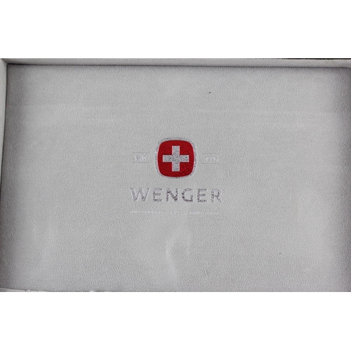 321 - Wenger Giant Swiss army knife genuine collector's item. Offers 87 tools and 141 functions complete w... 