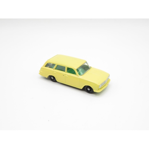 139 - Matchbox 38 Vauxhall Victor estate car as new MIB