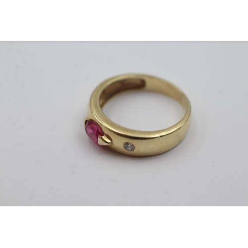 106 - 14ct gold ruby & diamond ring (3g) Size N