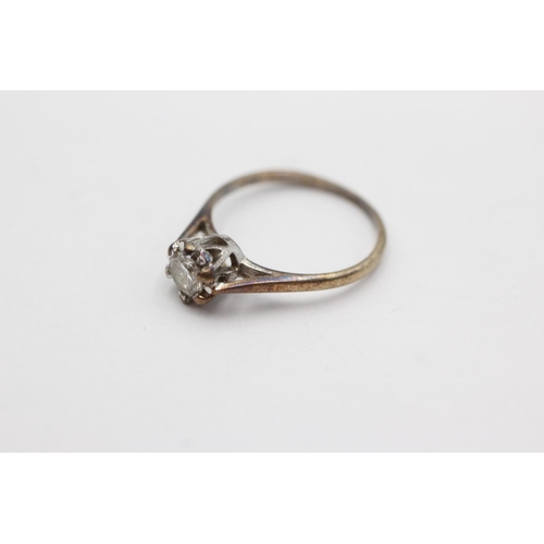 11 - 9ct gold diamond solitaire ring (1.9g) Size L