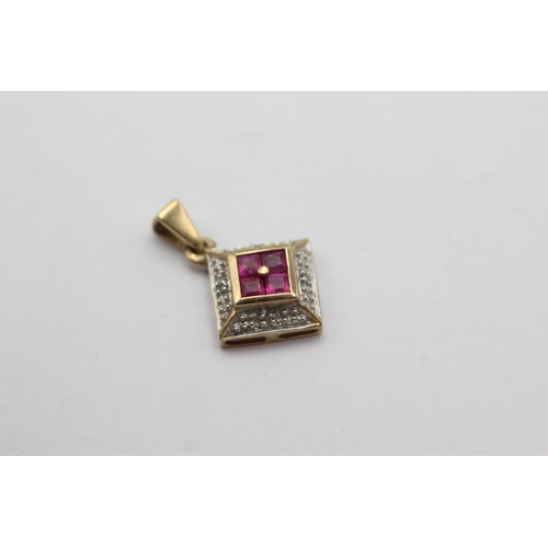 118 - 9ct gold ruby & diamond framed pendant (1.3g)