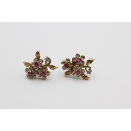 124 - 9ct gold ruby foliate earrings (2.2g)