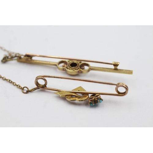 194 - 2 x 15ct gold antique bar brooches including pearl, sapphire and turquoise (5.2g)