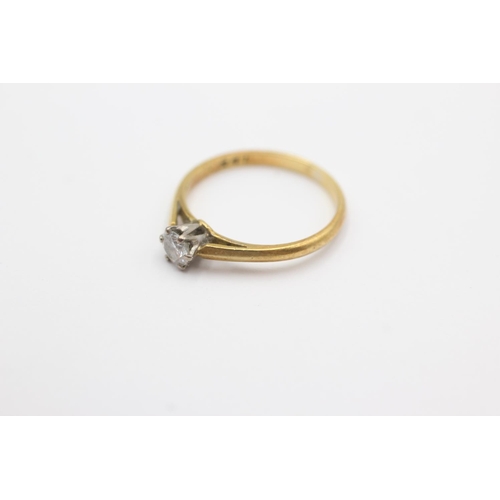 195 - 18ct gold diamond solitaire ring (1.9g) Size K