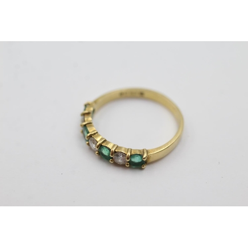 200 - 18ct gold diamond and emerald half eternity ring (2.6g) Size P