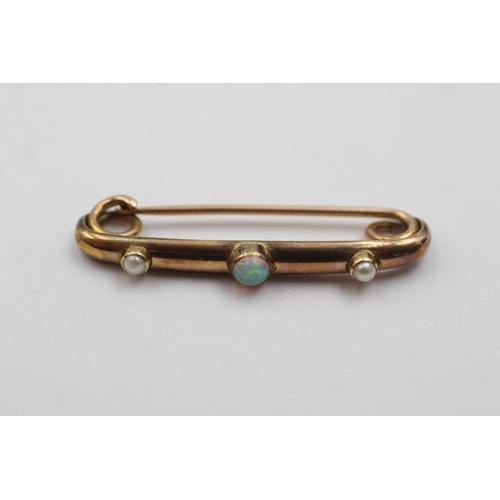 201 - 3 x 9ct gold antique bar brooches including turquoise and opal (6.4g)