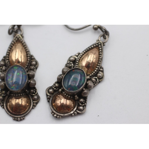 211 - 22ct gold & sterling silver opal ornate drop earrings (9.8g)